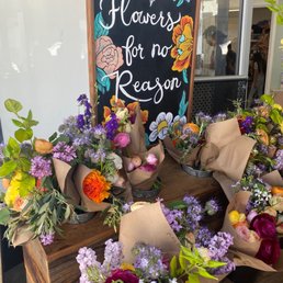 Flowers for no reason stand