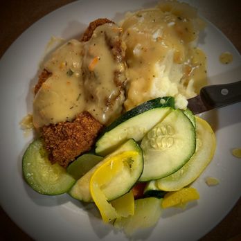 Knotty Pine Grill & Tavern - Southern chicken ln with mashed potatoes, gravy and squash - American Near Me - Sanbornville, New Hampshire Knotty Pine Grill & Tavern - Southern chicken ln with mashed potatoes, gravy and squash - American Near Me - Sanbornville, New Hampshire