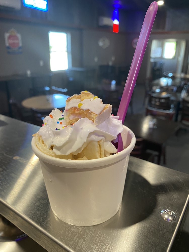 TWYLA’S RESTAURANT & BAR Updated September 2024 30 Photos 304 W