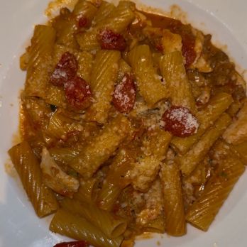 Cooper's Hawk Winery & Restaurant- Greenfield, WI - Country Rigatoni - Wine Bars Near Me - Greenfield, Wisconsin Cooper's Hawk Winery & Restaurant- Greenfield, WI - Country Rigatoni - Wine Bars Near Me - Greenfield, Wisconsin