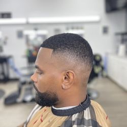 Blanco's Flawless Barber School - Barbershop school