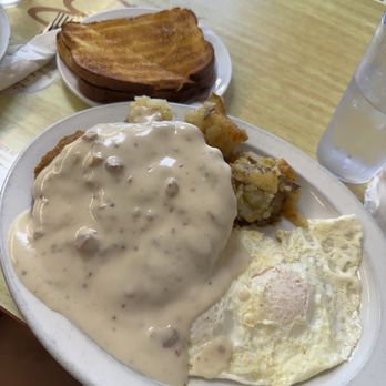 Bobo's Restaurant - 2 Eggs and Chicken Fried Steak - Breakfast & Brunch Near Me - Tucson, Arizona