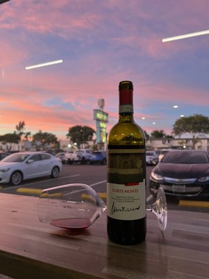 Vinya: vino + vinyasa by null