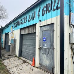Outriggers Bar & Grill - Entrance