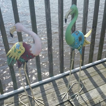 Roy's Restaurant - Kitschy - Seafood Near Me - Steinhatchee, Florida