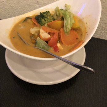 Vanda Thai - Thai Near Me - Walnut Creek, California