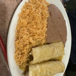 El Pueblito Mexican Restaurant - Enchiladas with refried beans and rice