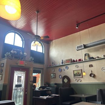 Red Raven - Wine Bars Near Me - Williams, Arizona