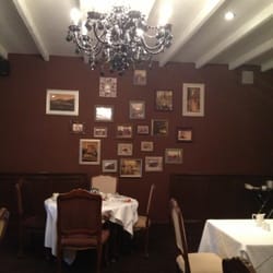 The breakfast room