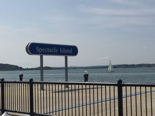 Spectacle Island by null