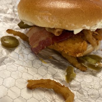 Wendy's - Spicy Jalapeo Popper Sandwich - Burgers Near Me - Palatine, Illinois