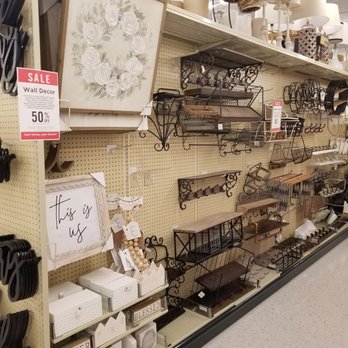 Hobby Lobby - Home Decor Near Me - Norridge, Illinois
