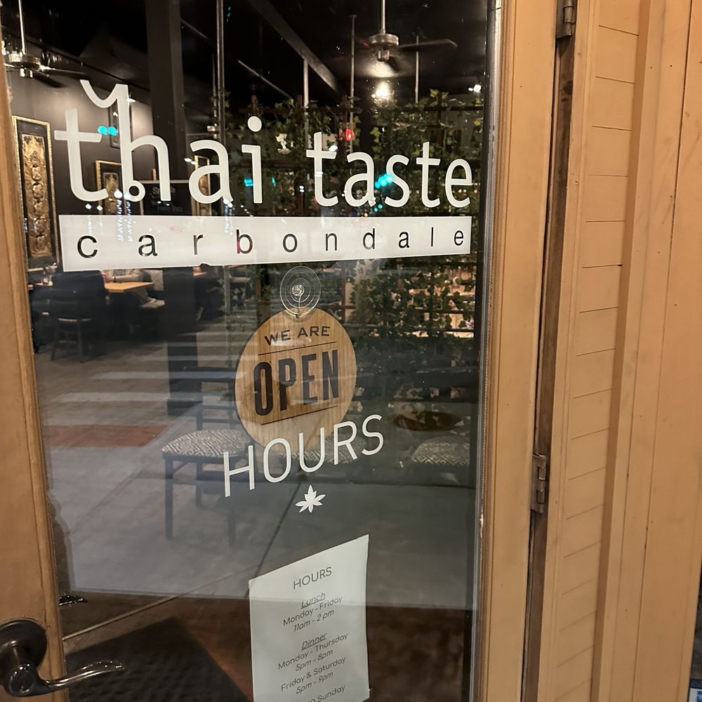 Thai Taste - the front door of a restaurant - Thai Near Me - Carbondale, Illinois