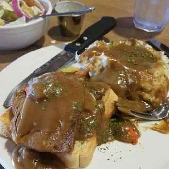Raven's Grille - Pot roast on Texas Toast with mashed potatoes and salad. All delicious! - New American Near Me - Euless, Texas