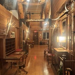 V6 Ranch - Lodge lobby