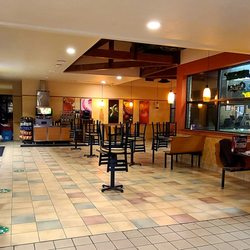 Flying J - Subway Dining Area