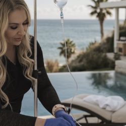 Bungalow Day Spa - Central Coast Mobile IVs for Airbnbs, Hotel rooms, bridal parties, corporate retreats, poolside, you name it!!