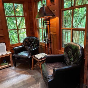 TreeHouse Point - Inside of temple of the blue moon. - Bed & Breakfast Near Me - Issaquah, Washington