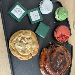Macarons & Goodies