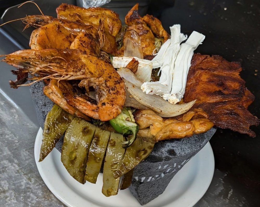 Carrillo 's Restaurant Y Taqueria