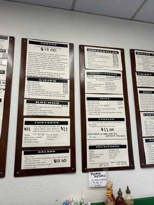 Don Carlos Taco Shop։ by null