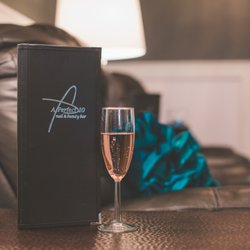 A Perfect 10 Nail & Beauty Bar