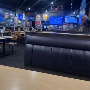 Buffalo Wild Wings - The place empty - Chicken Wings Near Me - Orange, California