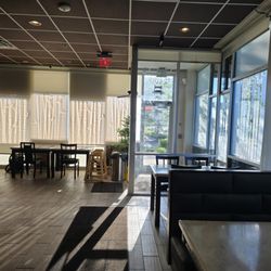 Lucky Panda - Dining area