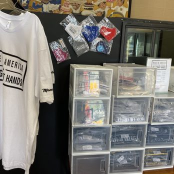 Manolo's Bakery - Hoodies and shirts - Bakeries Near Me - Charlotte, North Carolina Manolo's Bakery - Hoodies and shirts - Bakeries Near Me - Charlotte, North Carolina
