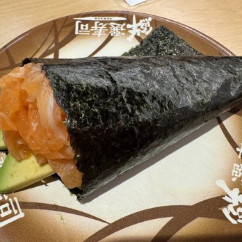 Waka Sakura - Conveyor Belt Sushi Near Me - Gardena, California