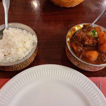 Taj Indian Restaurant - Goat vindaloo - Indian Near Me - Macon, Georgia