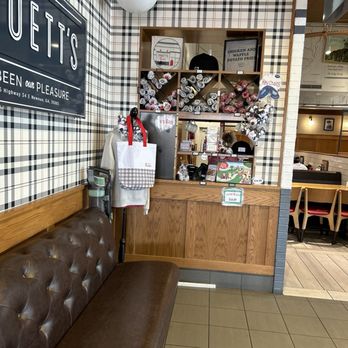 Chick-fil-A - Fast Food Near Me - Newnan, Georgia