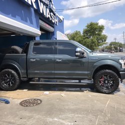 Bubbly Hand Car Wash