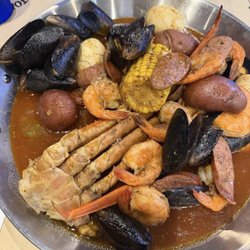Storm Crab Seafood & Bar
