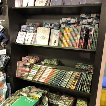 Hugendubel - Bookstores Near Me - Frankfurt, HE