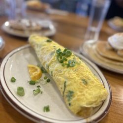 BabyStacks Cafe - Spring Mountain - Loli Rick's chicken adobo rice omelette