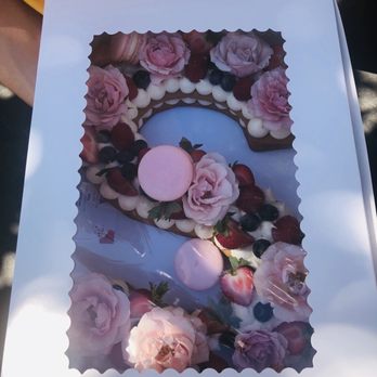 Macarons by Mila Pastry - Custom Cakes Near Me Macarons by Mila Pastry - Custom Cakes Near Me