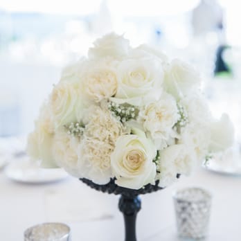 Sublime Stems - Photo by Katie Parra Photography - Florists Near Me Sublime Stems - Photo by Katie Parra Photography - Florists Near Me