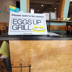 Eggs Up Grill - Front counter