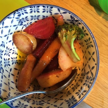 Acorn Vegetarian Kitchen - Seasonal vegetables (mid-Aug; they said may change daily): potatoes, broccoli, carrots, beetroot - Vegetarian Near Me - Bath, BAS