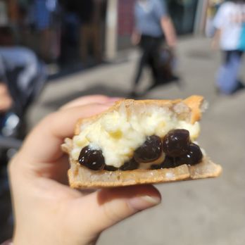 Bearin Wheel Pie - Cream and Tapioca - Desserts Near Me - Flushing, New York