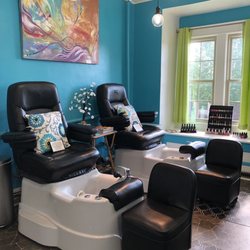 Serenity Salon - Pedicure Stations