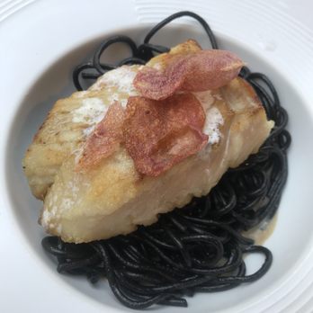 Le Bistro du Périgord - White fish on squid ink pasta - Bistros Near Me - Paris, 75 Le Bistro du Périgord - White fish on squid ink pasta - Bistros Near Me - Paris, 75