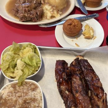Hard Knox Cafe - Back: Oxtails front: BBQ Pork Spareribs - Soul Food Near Me - San Francisco, California