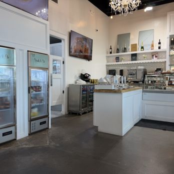 Patty’s Bakery & Bistro - Ordering counter - Bakeries Near Me - Richmond, Texas