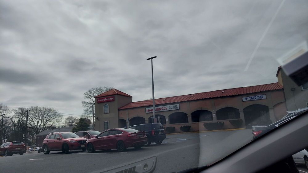 AMAZING SAVINGS Updated September 2024 17 Photos & 27 Reviews 647