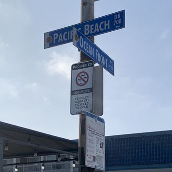 Surfer Beach Hotel - Right in front of hotel - San Diego, CA