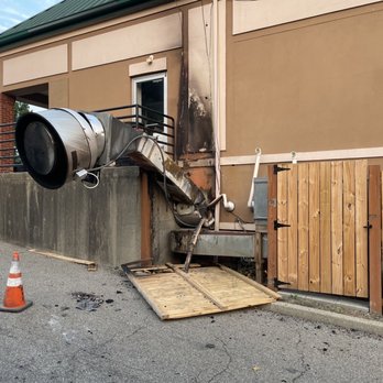 Pelican's Reef - It was a grease fire that started in the kitchen area. - Seafood Near Me - Cincinnati, Ohio Pelican's Reef - It was a grease fire that started in the kitchen area. - Seafood Near Me - Cincinnati, Ohio