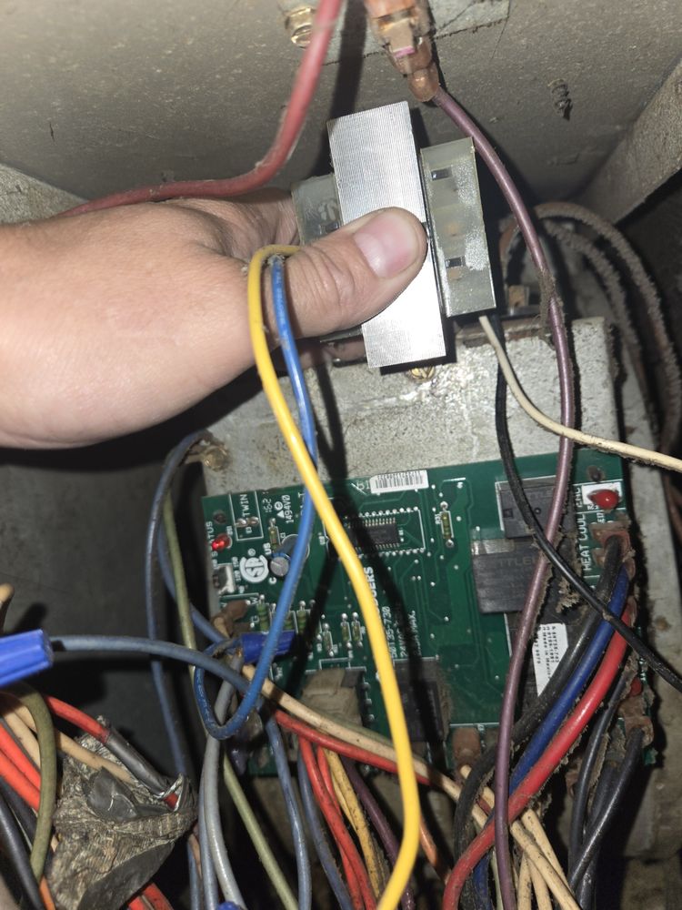 Slide of C&D Renovations and Automotive