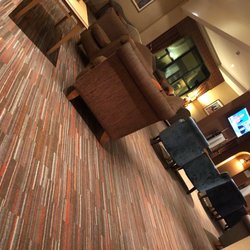 Hellidon Lakes Golf & Spa Hotel - Just hanging in the lounge having dinner and a glass of red